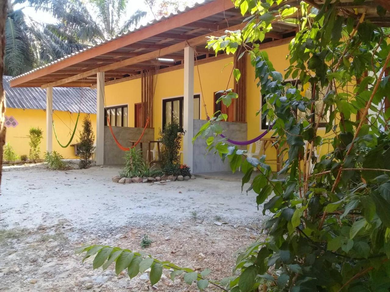 Som Palmgarden Hotel Ko Lanta Buitenkant foto